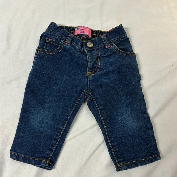 Old Navy/Kushies - 2 piece baby outfit/set. Size 3-6 months - Picture 3 of 7